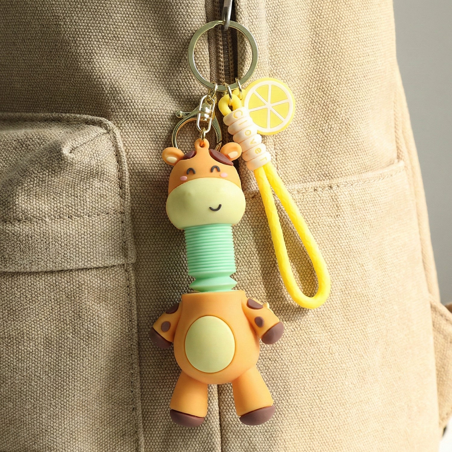 Cute Giraffe Cartoon Keychain (1 Pc)
